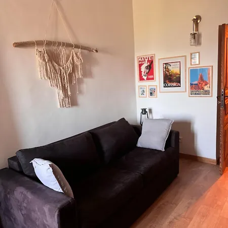 Location Atypique Village * Olmeto (Corsica)