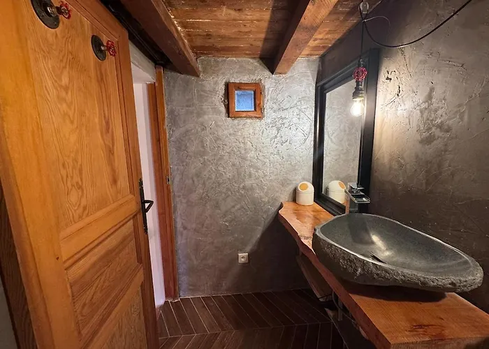 Appartement Location Atypique Village *