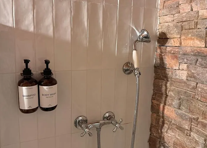 Appartement Location Atypique Village *